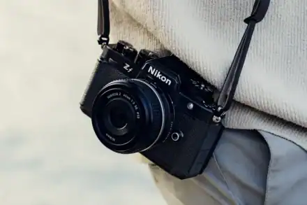 Cámara Nikon Zf: La revolución retro del futuro mirrorless en 2025