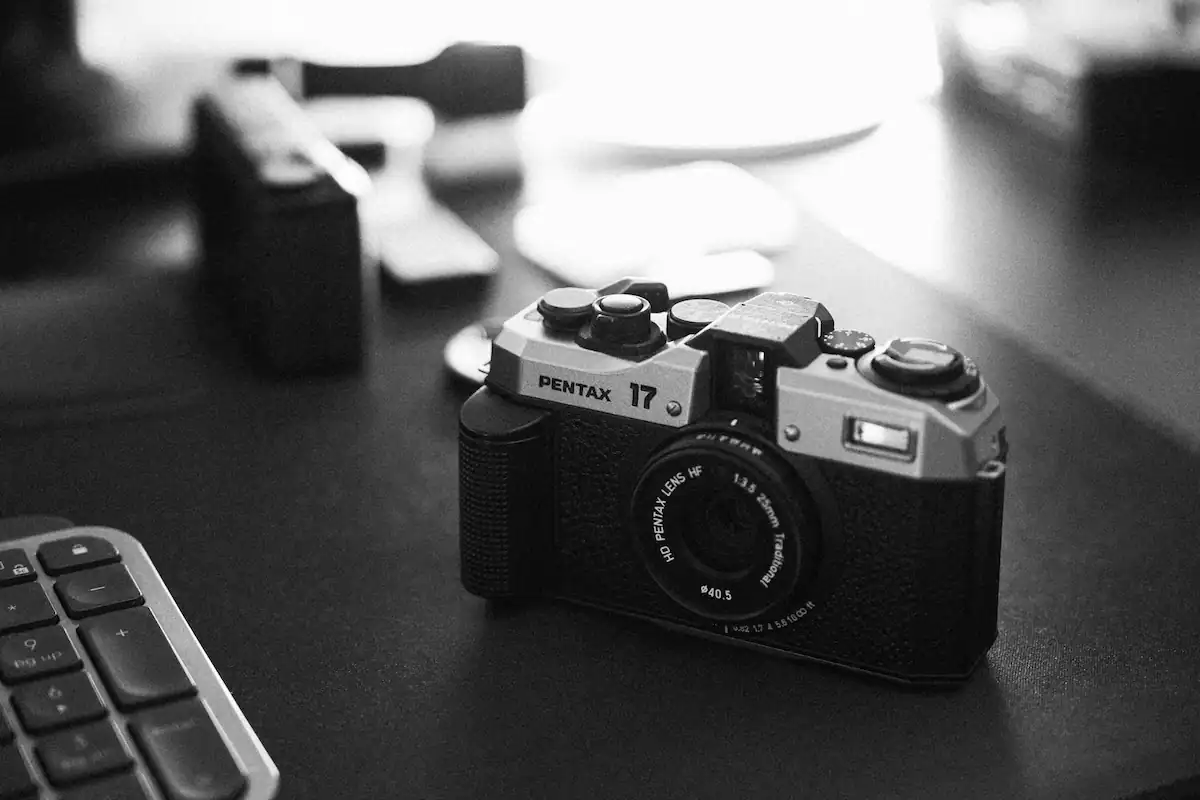 Pentax 17: Cámara analógica con premios internacionales