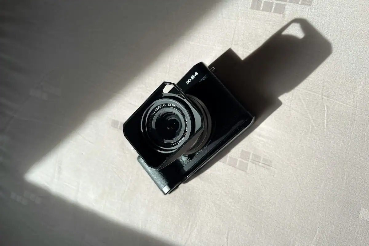 Fujifilm X-E5: ¿nueva cámara con diseño clásico?