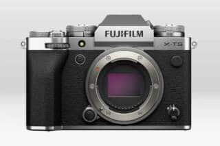 Fujifilm X-T5: El desarme que revela por qué es perfecta para astrofotografía (y nadie lo sabía)