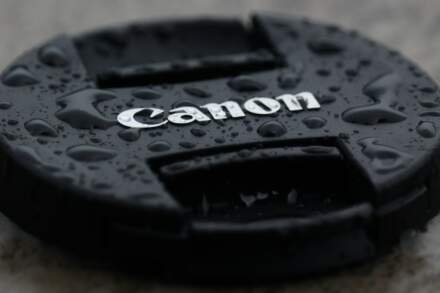 Canon prepara dos nuevos objetivos híbridos: RF 28mm f/1.4 y teleobjetivo compacto para 2026